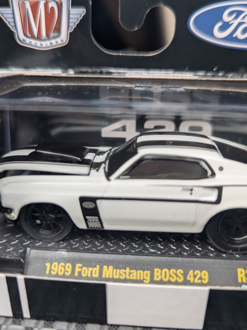 1:64 M2 Machines 1969 Ford Mustang BOSS 429